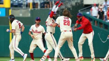 Derek Hill pega hit de oro