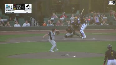 Denzer Guzman homers (11) on a fly ball to left center field. Arol Vera scores. Christian Moore scores.