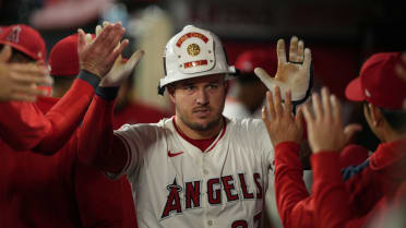 Jonrón solitario de Mike Trout  