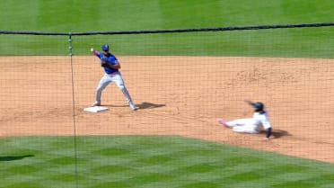 Rangers turn double play to escape jam