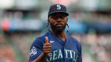 The Mariners score four in the 6th inning