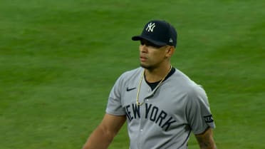 Jonathan Loáisiga escapes a jam in the 5th