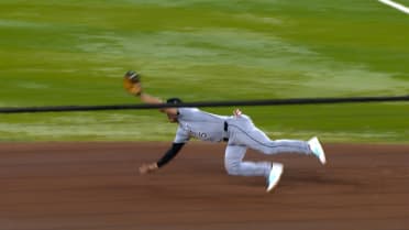 Munetaka Murakami's nice diving stop