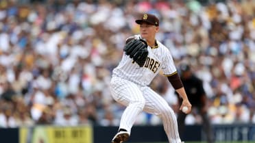 Yuki Matsui strikes out Freddie Freeman