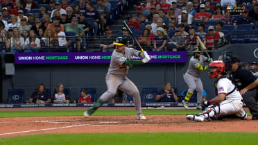Donovan Walton's second RBI single 