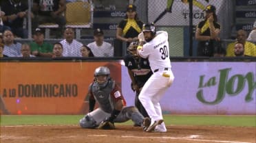 Durán impulsa dos con sencillo