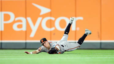 Tyler O'Neill's diving grab
