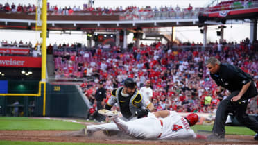 Noelvi Marte scores on error