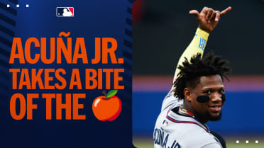 Ronald Acuña Jr.'s solo home run (9)