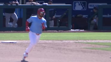Leo Bernal's solo home run 