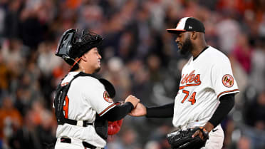 Félix Bautista cierra la 9na y sella la victoria