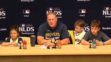 Pat Murphy on Jackson Chourio's injury, Game 1 win