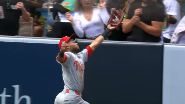 Justin Crawford's fantastic running grab
