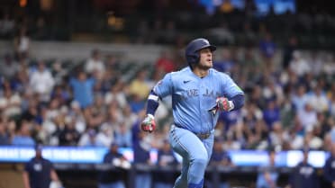 Daulton Varsho's solo homer (3)