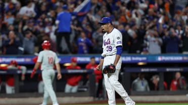 Edwin Díaz secures Mets' 4-1 win to advance to NLCS