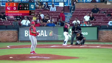 Mejía empareja la pizarra