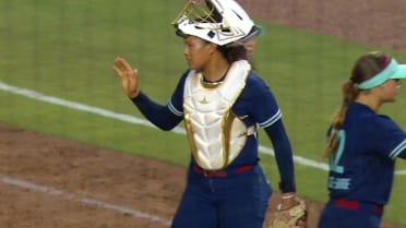 Bandits tie game, Otis nabs go-ahead run