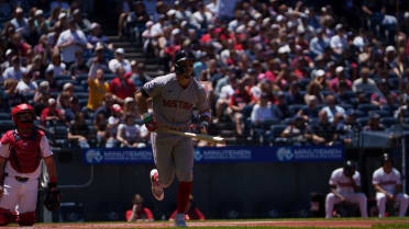 Jarren Duran's leadoff home run (10)