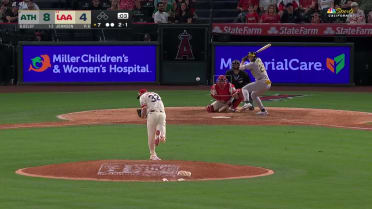Zack Gelof's solo homer (6)