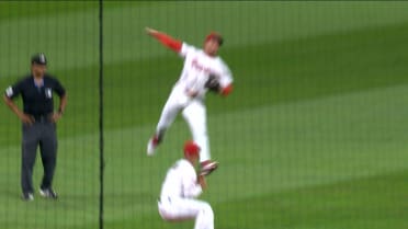 Angel Genao's stellar leaping throw