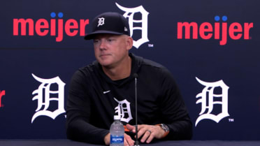 A.J. Hinch expone la derrota