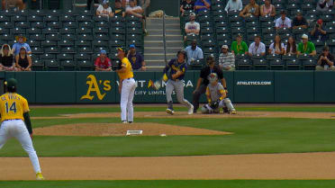 Eric Bitonti's solo homer