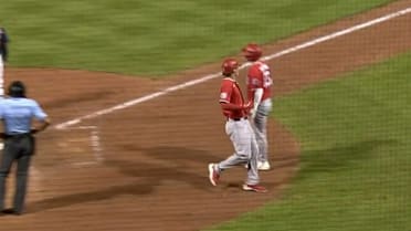 Brady House scores on an error in the 9th