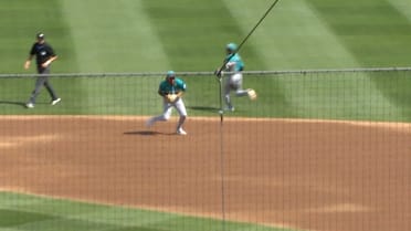 JP Crawford's smooth defensive play