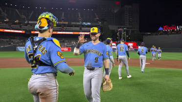 Brewers secure franchise-record 98th win of season