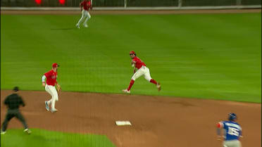 Marcelo Mayer makes two glove flip outs in the 2nd