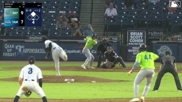 Jirvin Morillo homers (2) on a fly ball to right field. Arnaldo Lantigua scores.