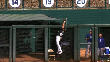 Increíble atrapada de Tristan Peters