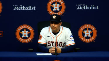 Joe Espada on Jose Altuve exiting with sore hamstring