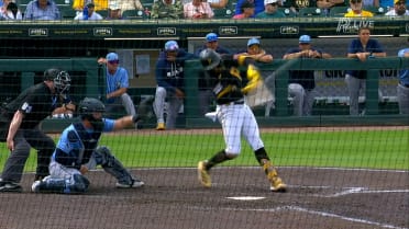 Yordany De Los Santos' two-run homer