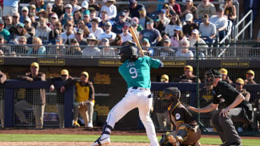 Sencillo de 2 carreras de Connor Joe para la ventaja