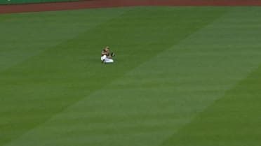Bryan Reynolds' sliding catch