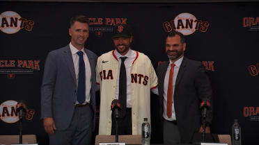 The Giants introduce their new manager Tony Vitello
