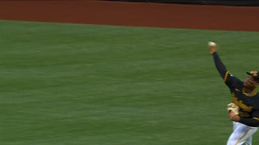 Esmerlyn Valdez's first career outfield assist