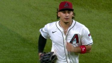 Alek Thomas' sliding catch
