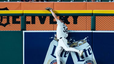 Brett Callahan's leaping grab at the wall