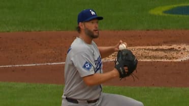 Clayton Kershaw's quick snag | 07/08/2025 | Los Angeles Dodgers