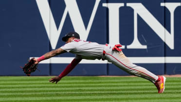 Ceddanne Rafaela's impressive diving catch