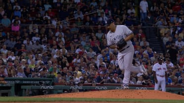 Nestor Cortes Jr. Reacts to Snag Comebacker - Stadium