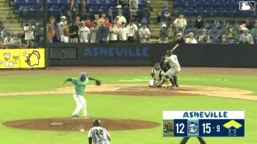 Yordany De Los Santos singles on a fly ball to center fielder Justin Thomas Jr. Jhonny Severino scores. Brian Sanchez to 3rd. Wyatt Sanford to 2nd.