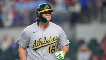 Nick Kurtz's leadoff home run (5)