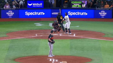 Data Viz: Yandy Díaz's 439-foot homer