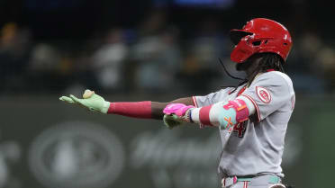 Elly De La Cruz's two-run single