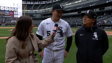 Munetaka Murakami on his first homer in Chicago