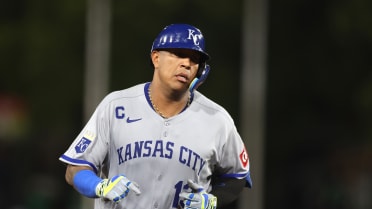Salvador Perez's solo homer (5)
