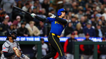 Leo Rivas' leadoff triple